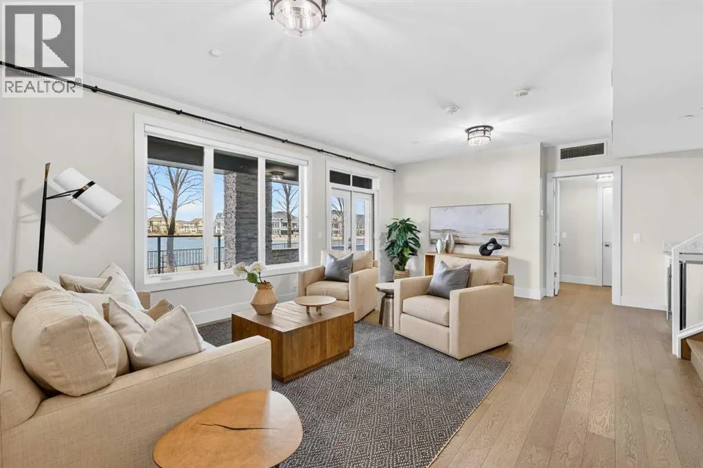 101, 23 Mahogany Circle SE