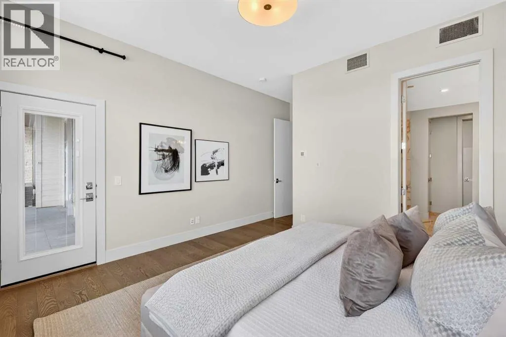 101, 23 Mahogany Circle SE