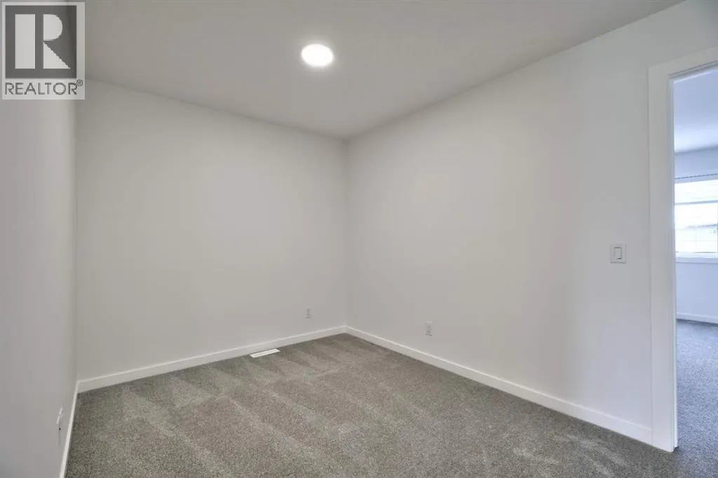45 Legacy Point Terrace SE