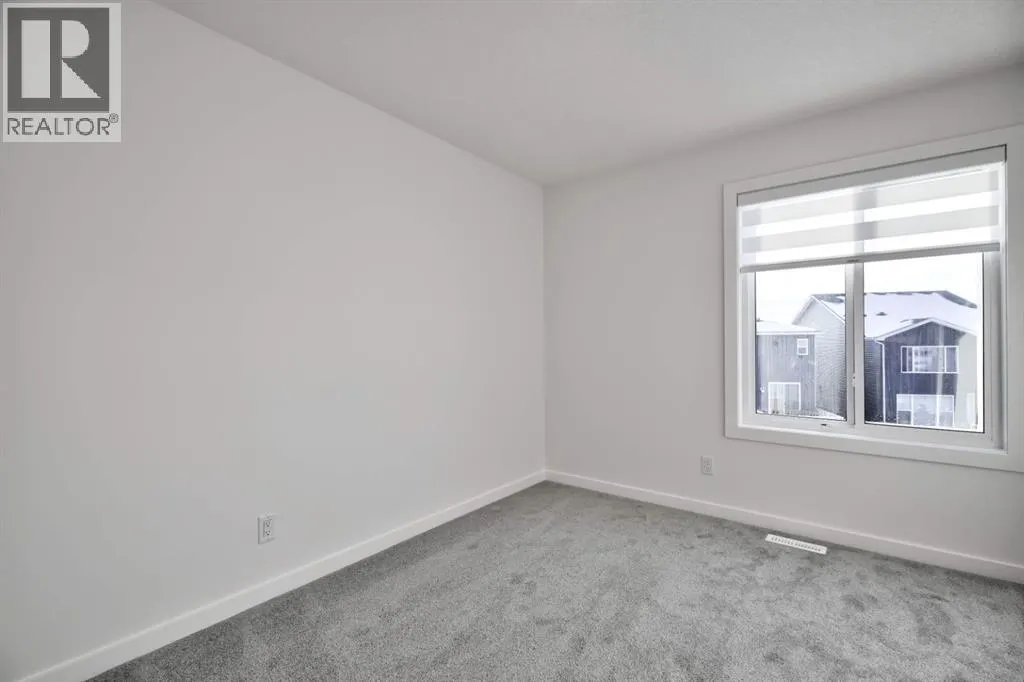 45 Legacy Point Terrace SE