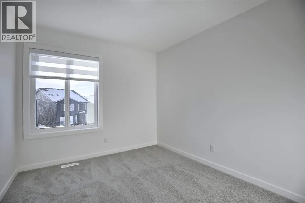 45 Legacy Point Terrace SE