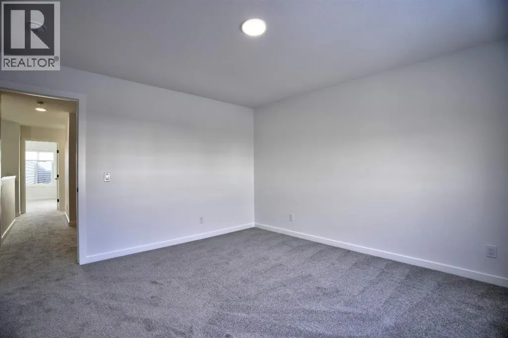 45 Legacy Point Terrace SE
