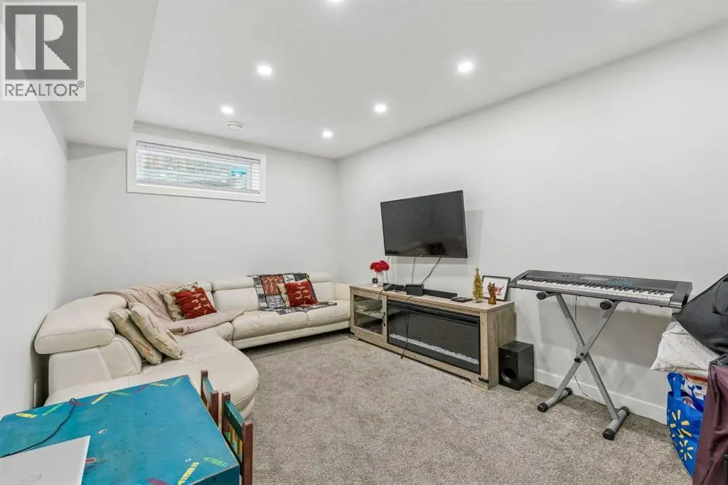 60 Cranfield Park SE