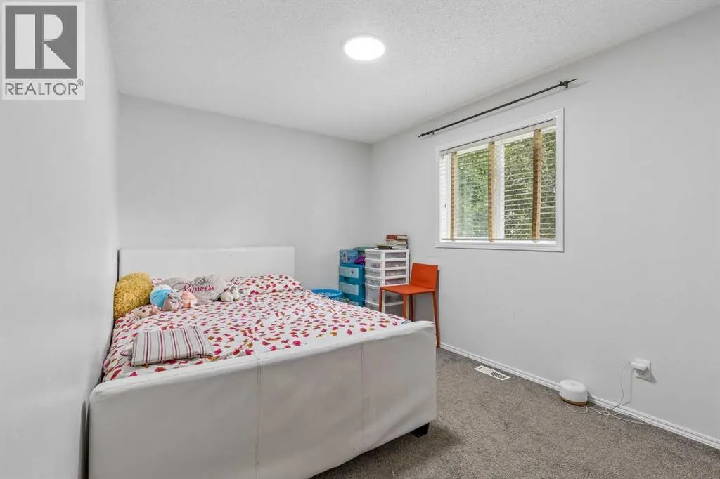 60 Cranfield Park SE