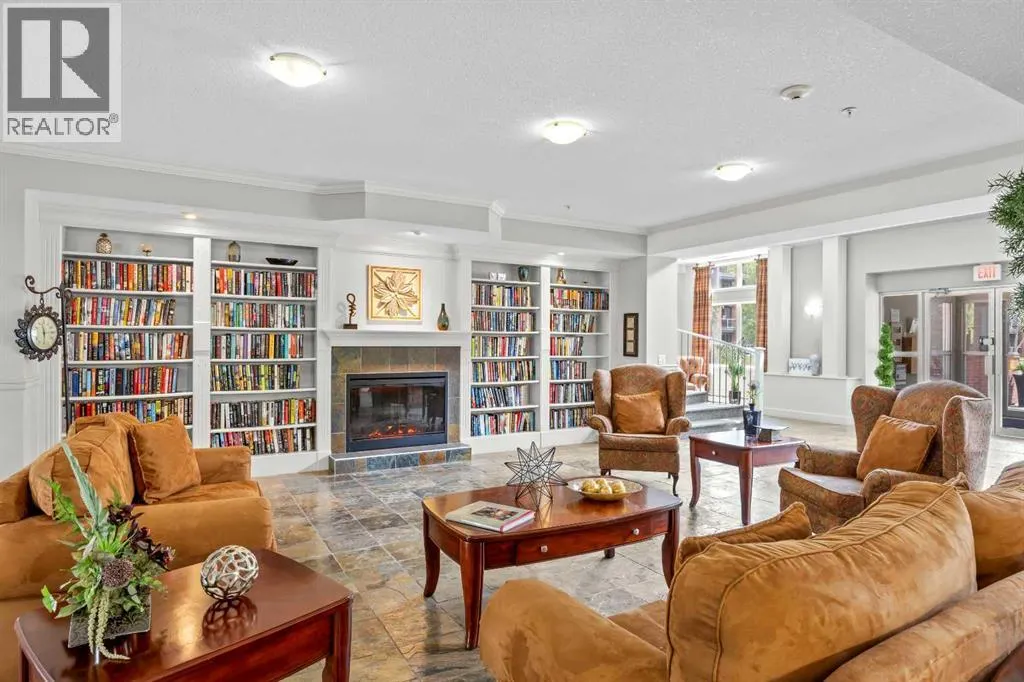225, 15 Everstone Drive SW