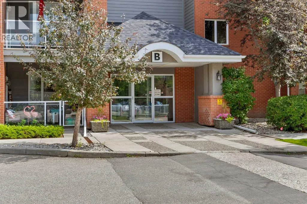 225, 15 Everstone Drive SW