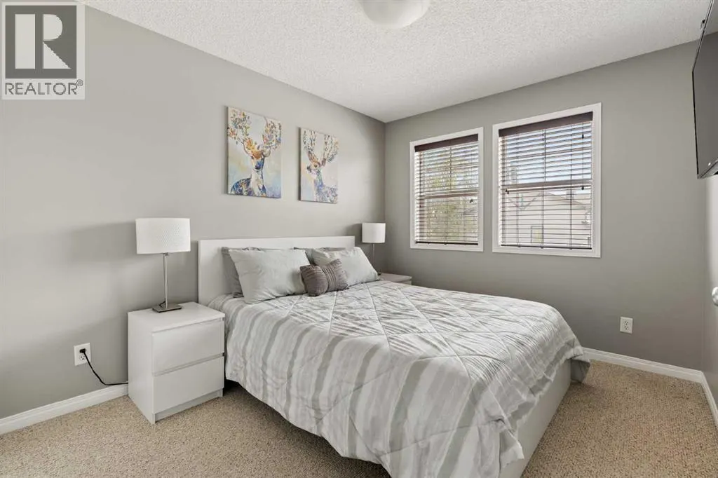 391 Auburn Bay Heights SE