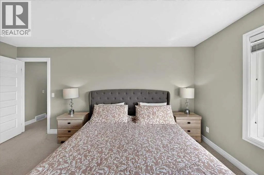 79, 230 Seton Passage SE