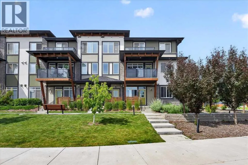 79, 230 Seton Passage SE