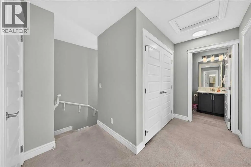 79, 230 Seton Passage SE