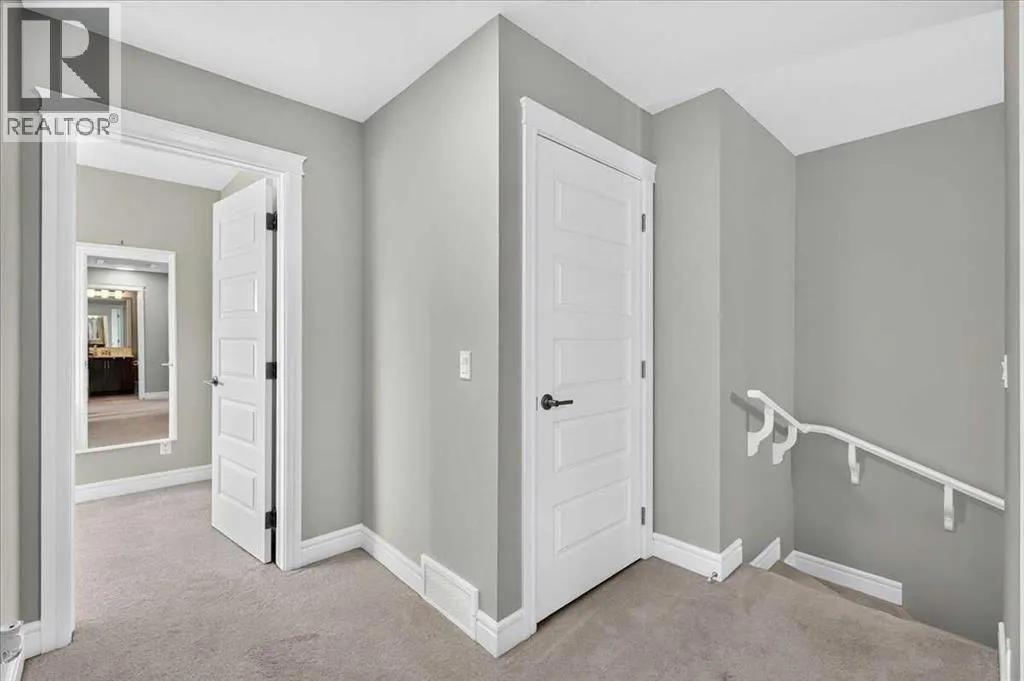 79, 230 Seton Passage SE