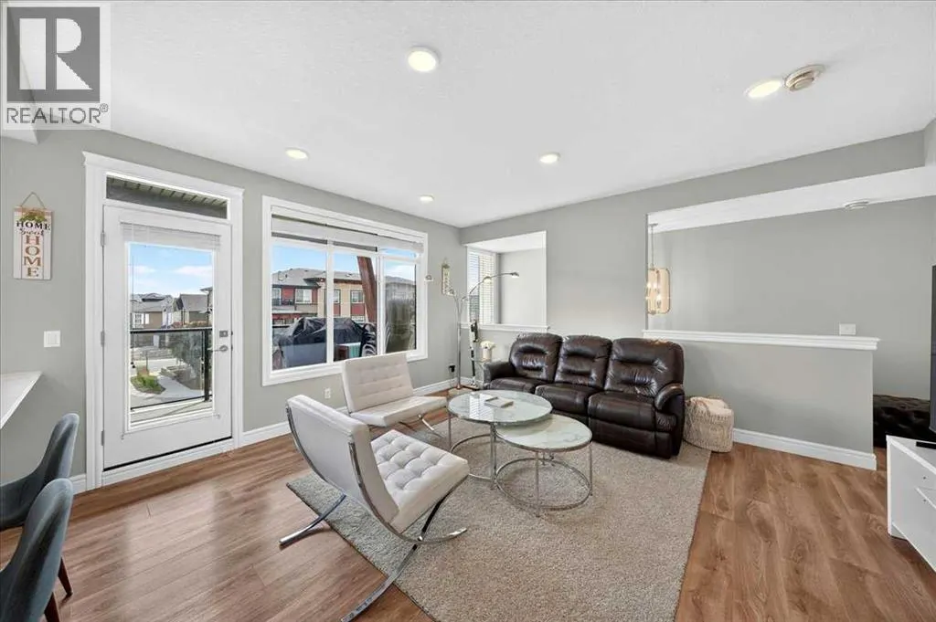 79, 230 Seton Passage SE