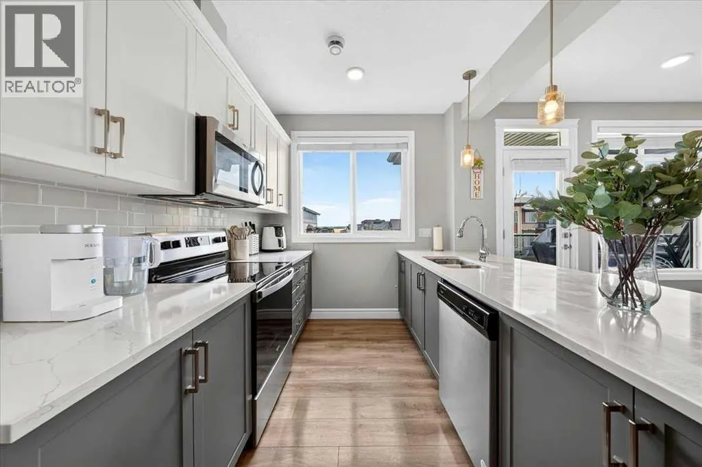 79, 230 Seton Passage SE