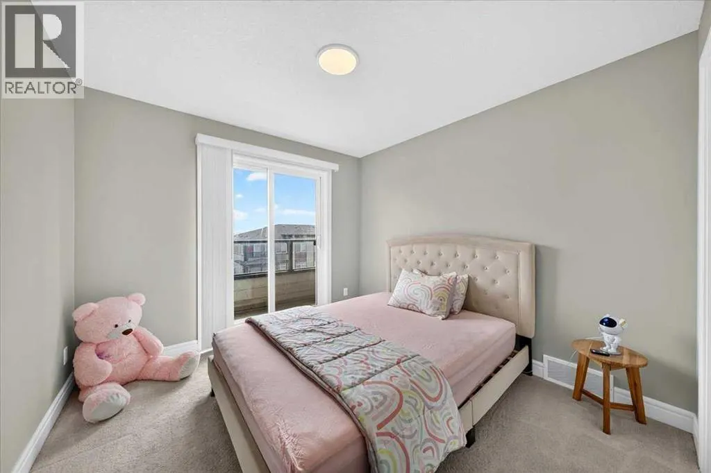 79, 230 Seton Passage SE