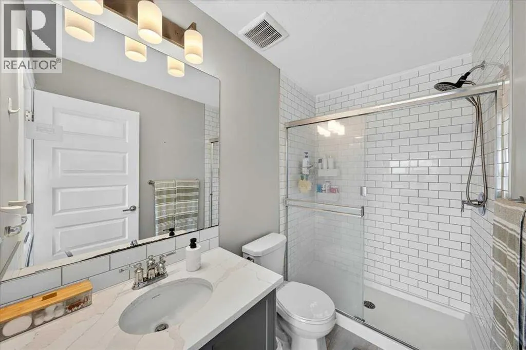 79, 230 Seton Passage SE