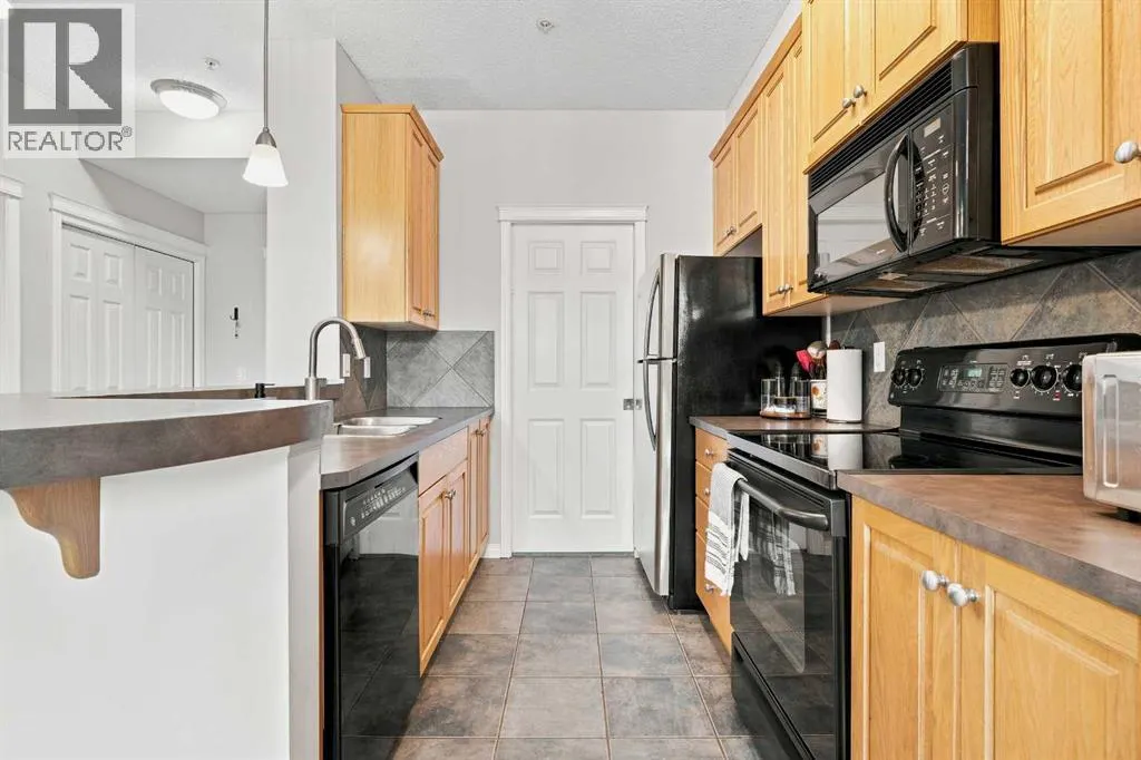208, 25 Prestwick Drive SE