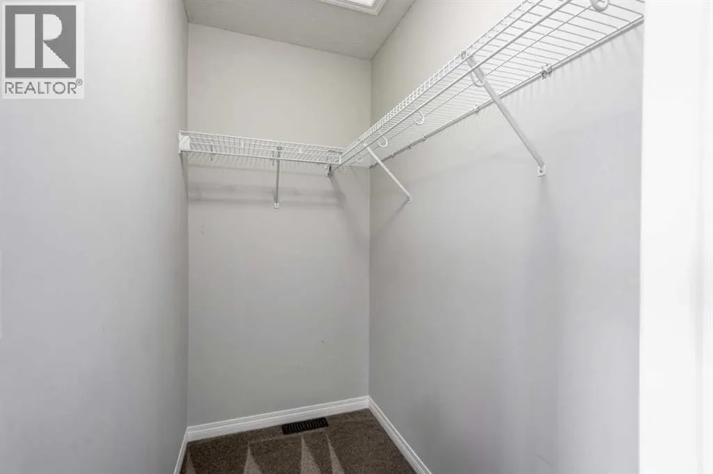 127 Prestwick Villas SE