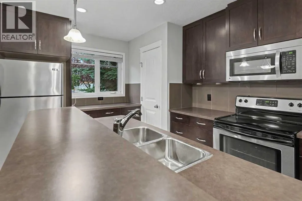 127 Prestwick Villas SE