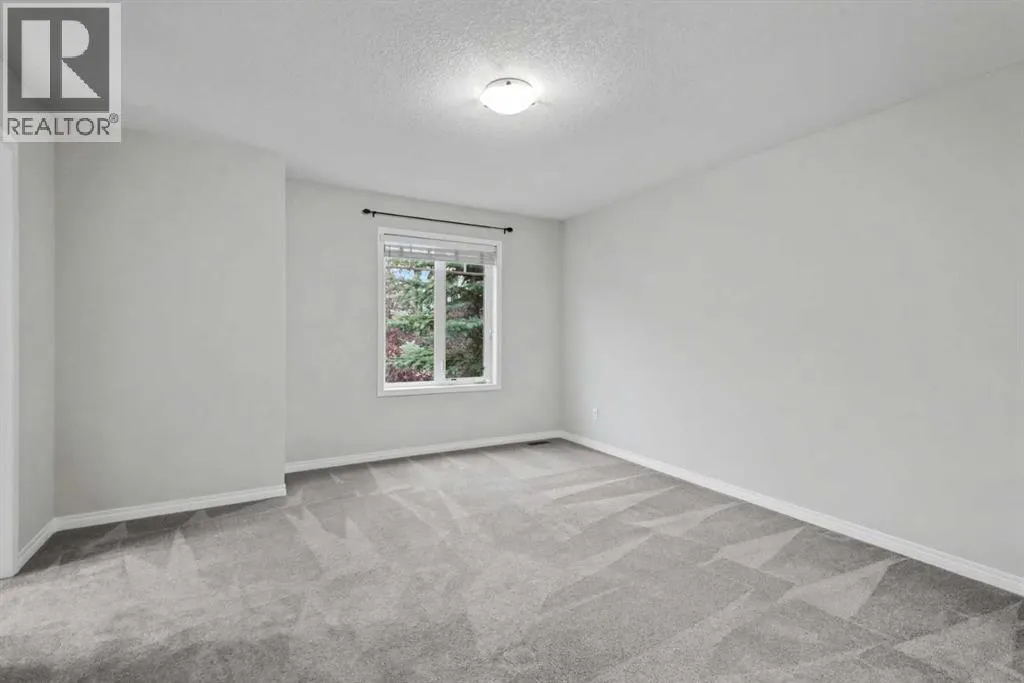 127 Prestwick Villas SE