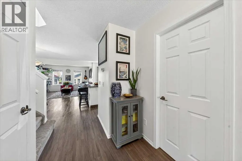 194 Everoak Gardens SW