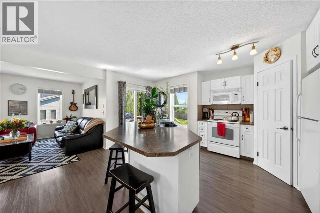 194 Everoak Gardens SW