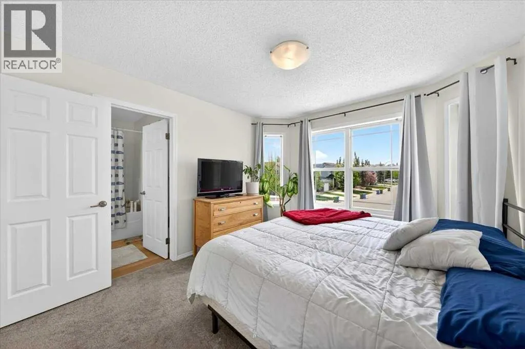 194 Everoak Gardens SW