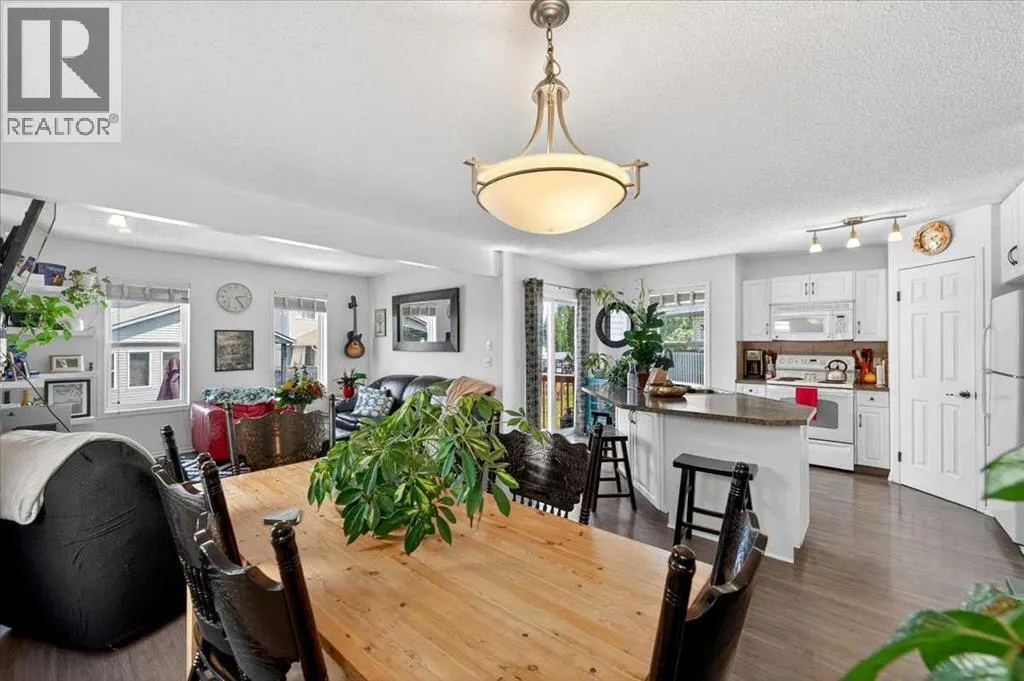 194 Everoak Gardens SW