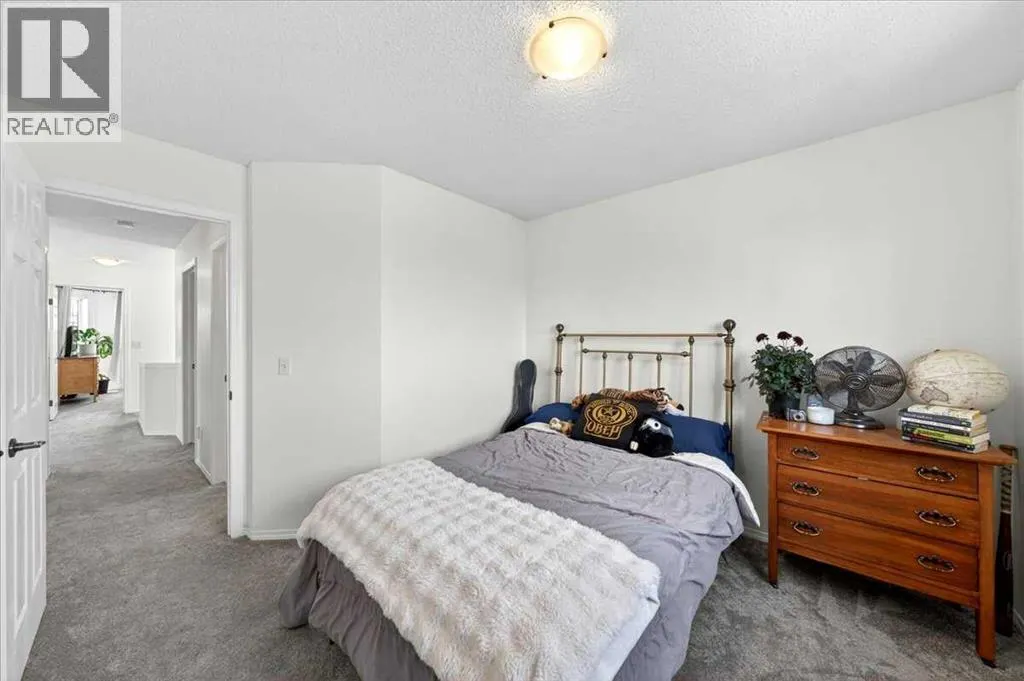 194 Everoak Gardens SW