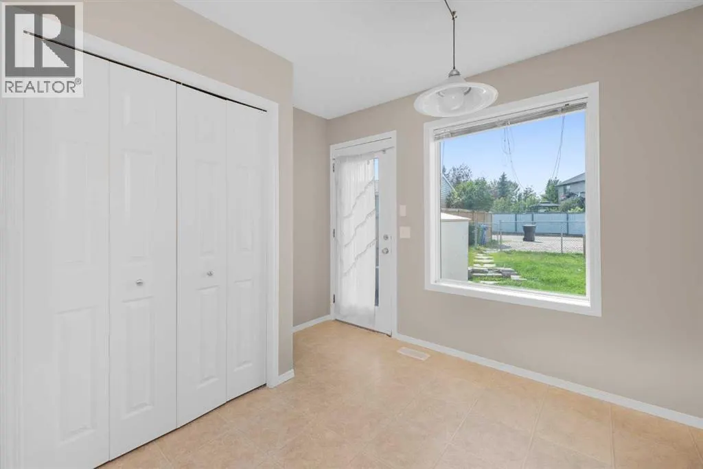 169 Everstone Drive SW