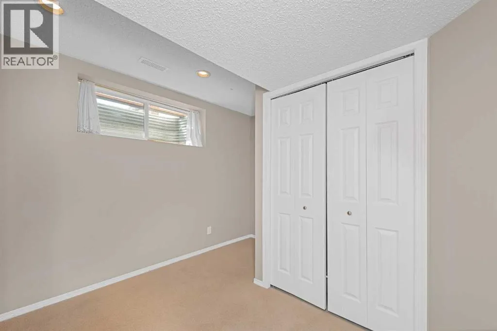 169 Everstone Drive SW