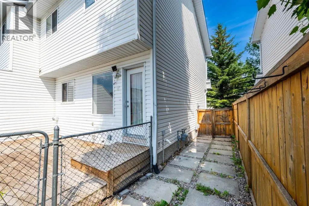 169 Everstone Drive SW