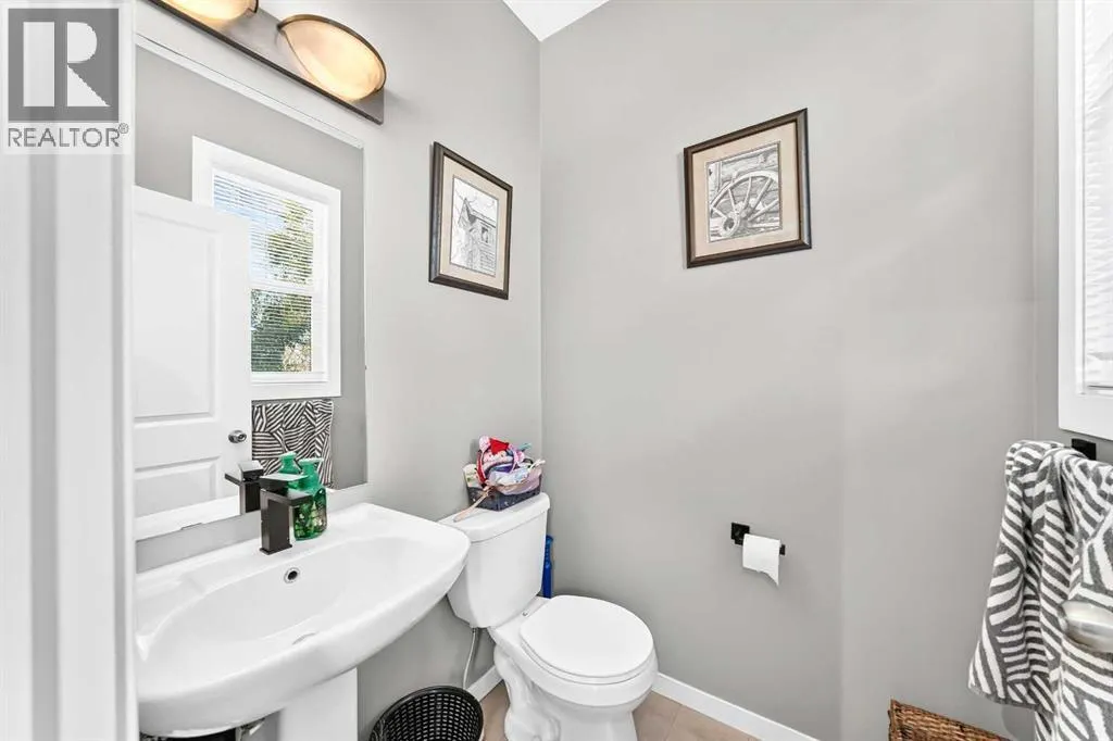 60 New Brighton Point SE