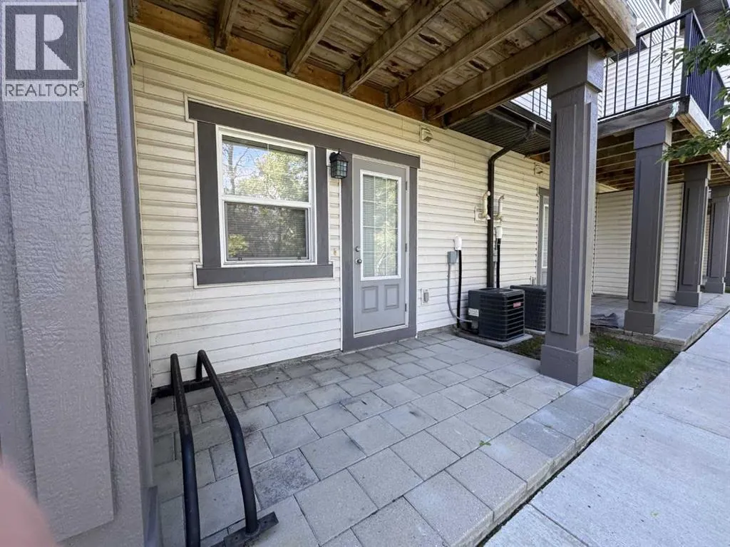 60 New Brighton Point SE