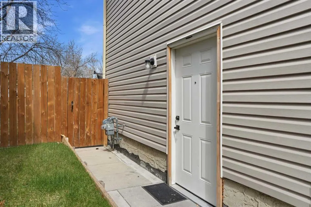 203 Shawglen Road SW