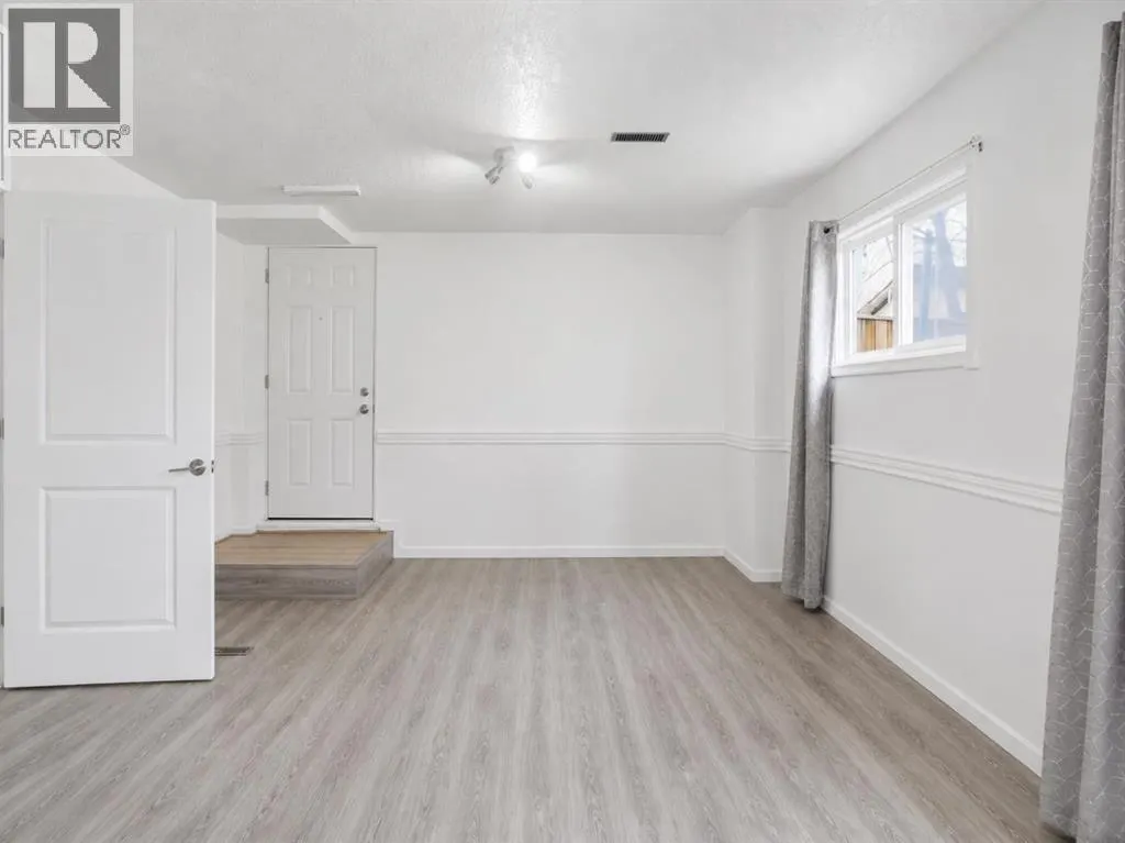 203 Shawglen Road SW