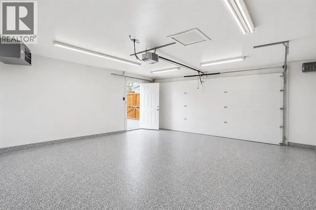 203 Shawglen Road SW