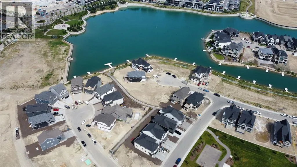 501 Marina Grove SE