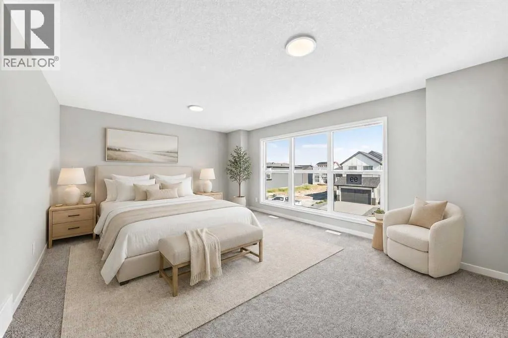 99 Mercado Crescent SE