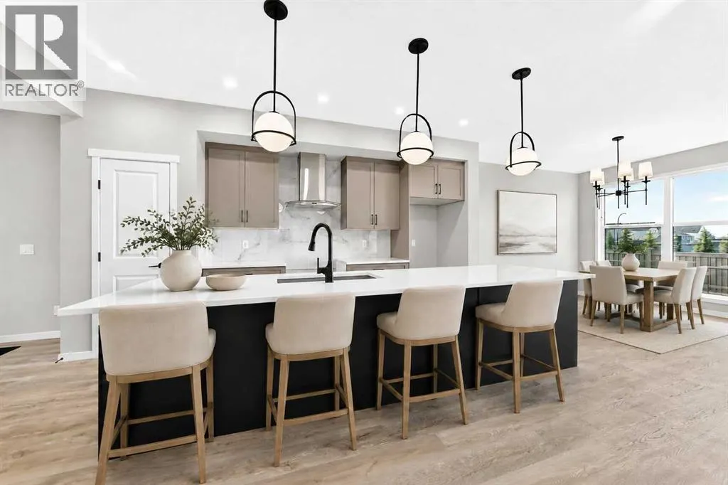 99 Mercado Crescent SE