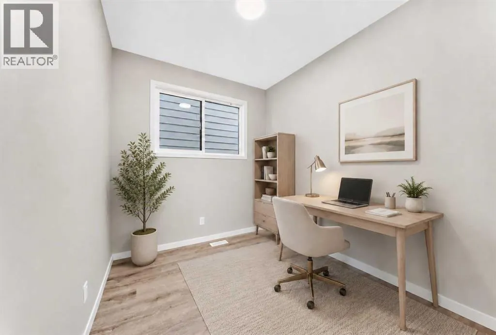 99 Mercado Crescent SE