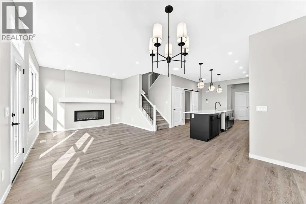 99 Mercado Crescent SE