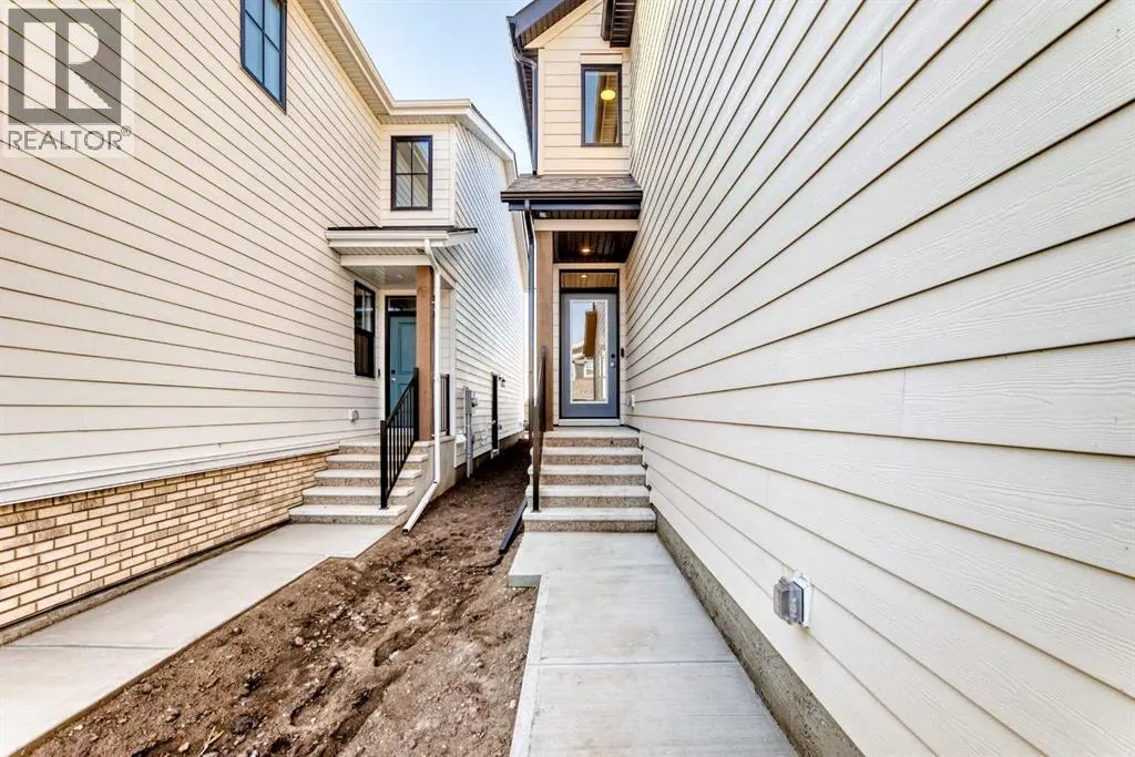 99 Mercado Crescent SE