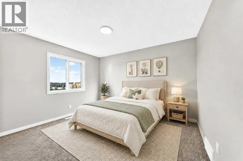 99 Mercado Crescent SE