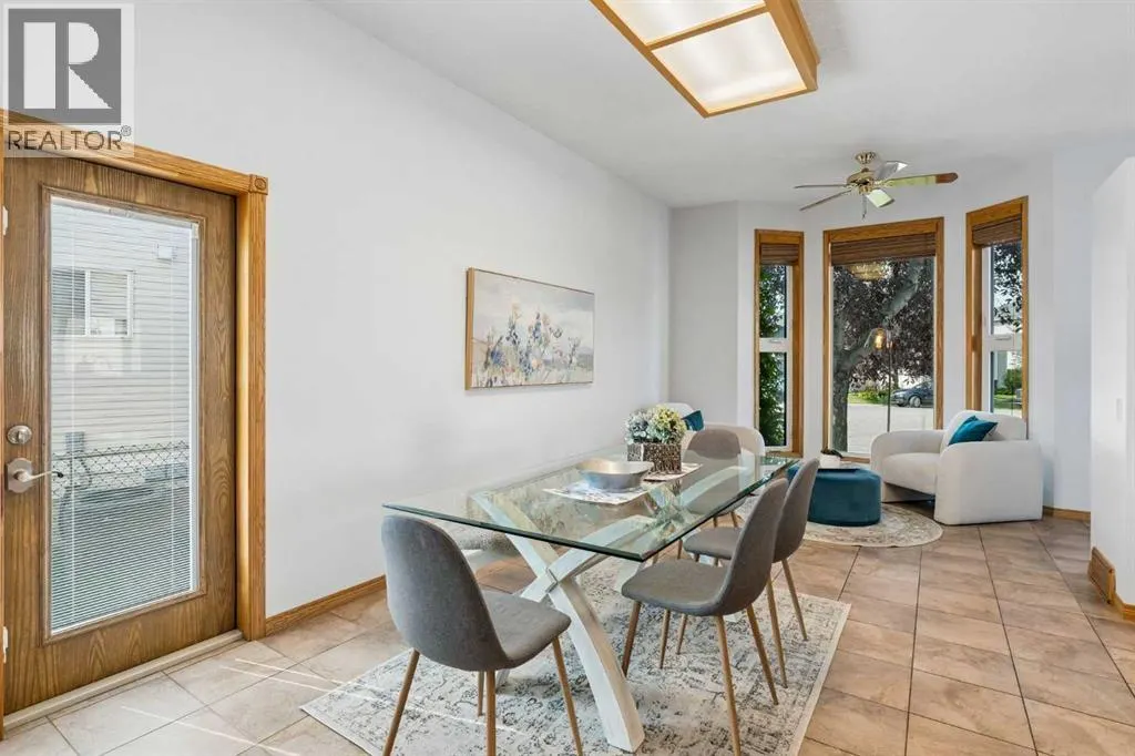 246 Mt Lorette Place SE