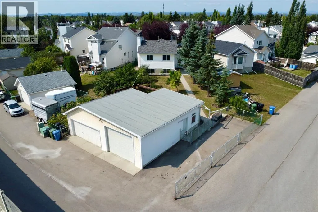 246 Mt Lorette Place SE