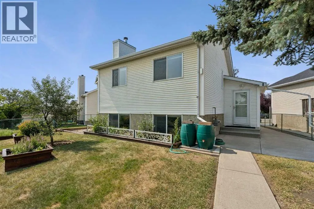 246 Mt Lorette Place SE