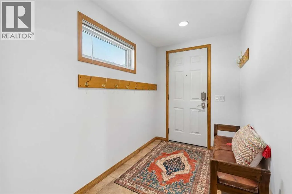 246 Mt Lorette Place SE