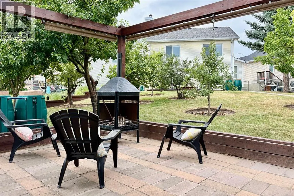 246 Mt Lorette Place SE