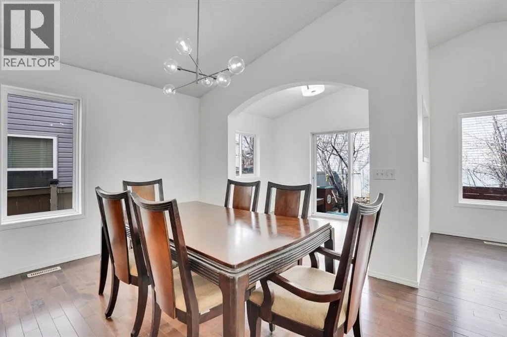 89 Everoak Drive SW
