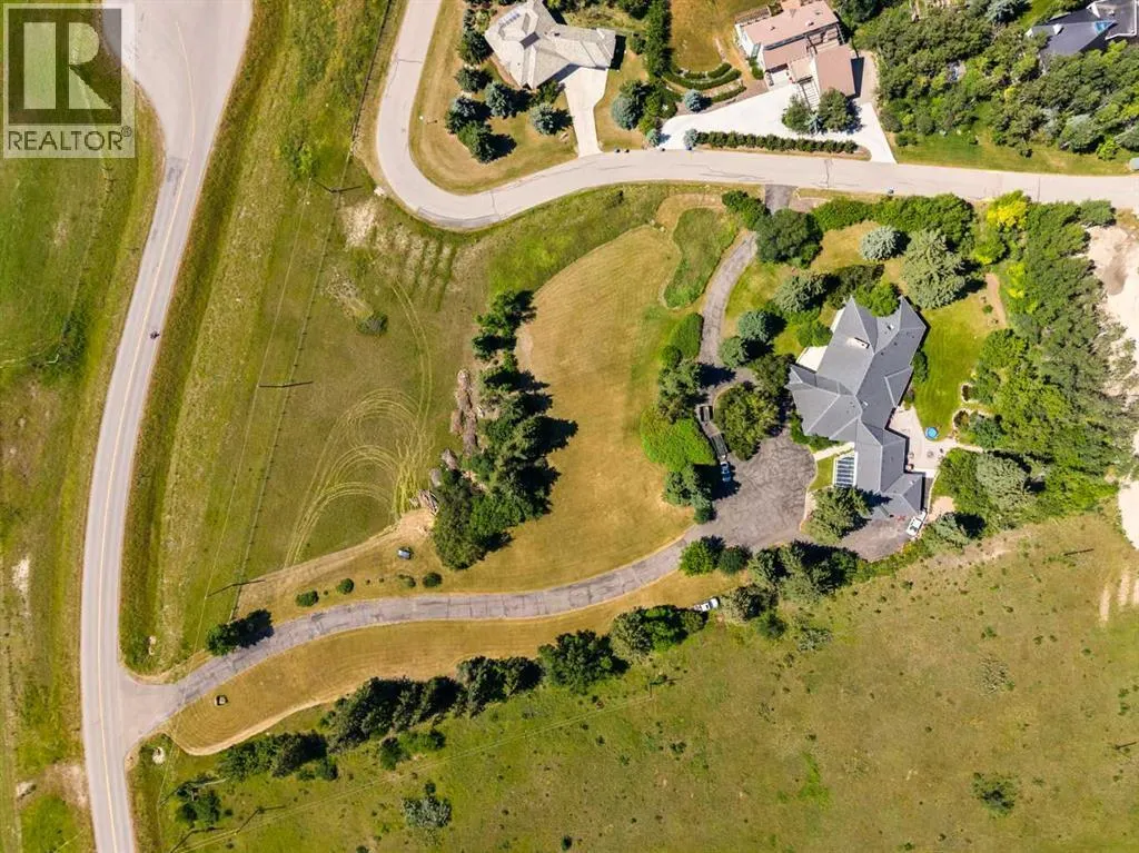 187 Slopeview Drive SW